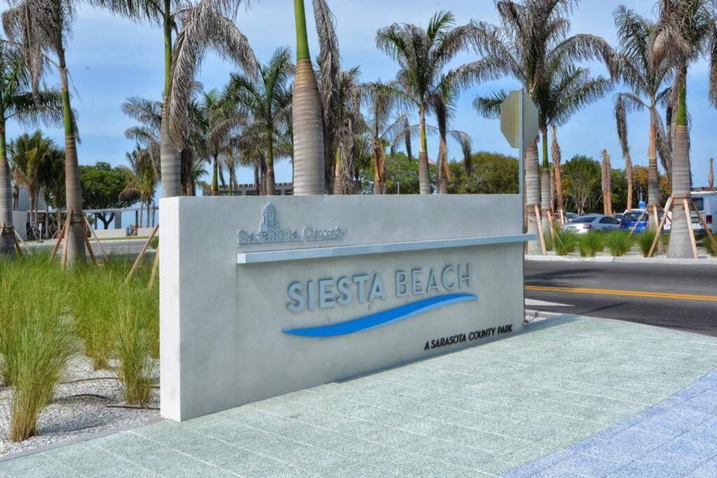 Siesta Key Village-Suite #4: A Block To The Beach! Sarasota Dış mekan fotoğraf