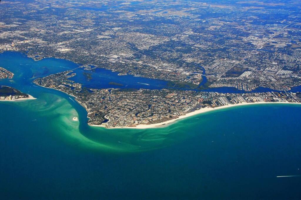 Siesta Key Village-Suite #4: A Block To The Beach! Sarasota Dış mekan fotoğraf